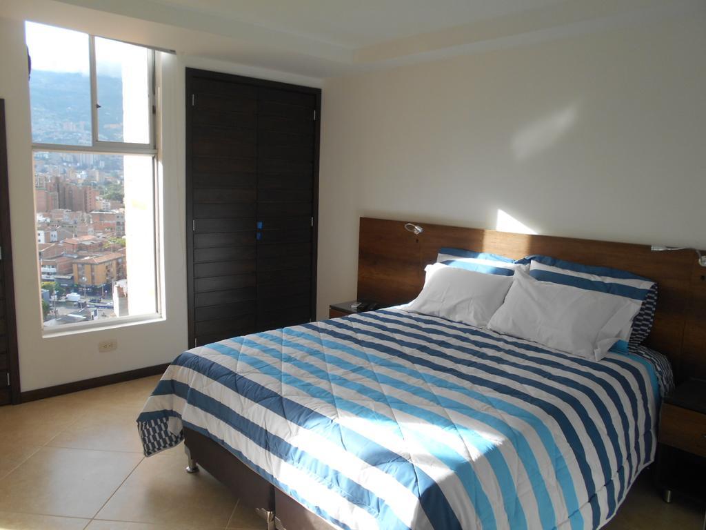 Apartasuites Av Medellín Exterior foto