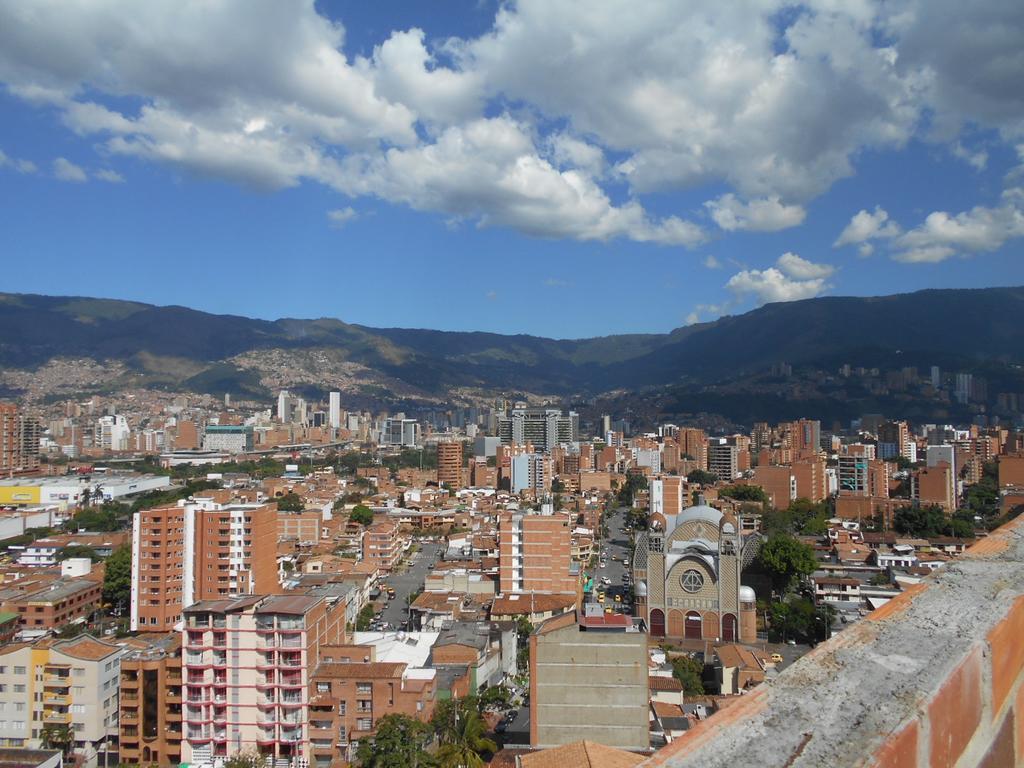 Apartasuites Av Medellín Exterior foto